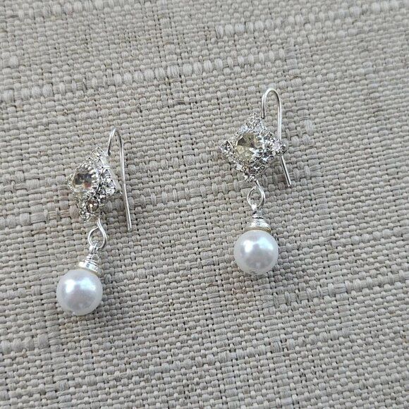 Women Earrings Silver Tone Small Faux Pearl Drop Down Fashion Jewelry New - Picture 7 of 12